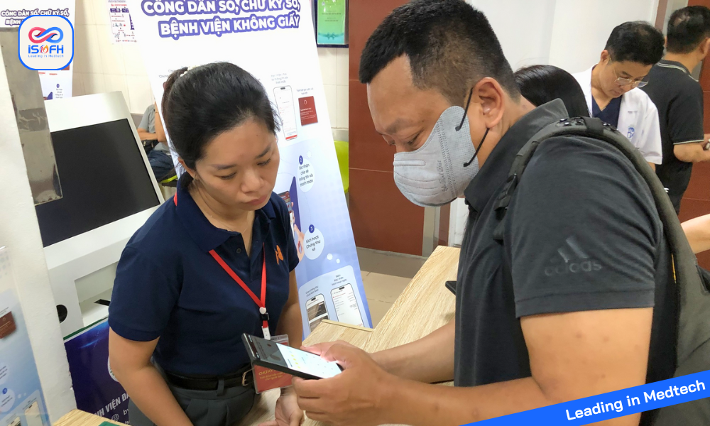ISOFH triển khai chữ ký số người bệnh cho Bệnh viện Đa khoa Xanh Pôn - Bệnh viện đầu tiên thực hiện chữ ký số trên VNeiD cho người bệnh.