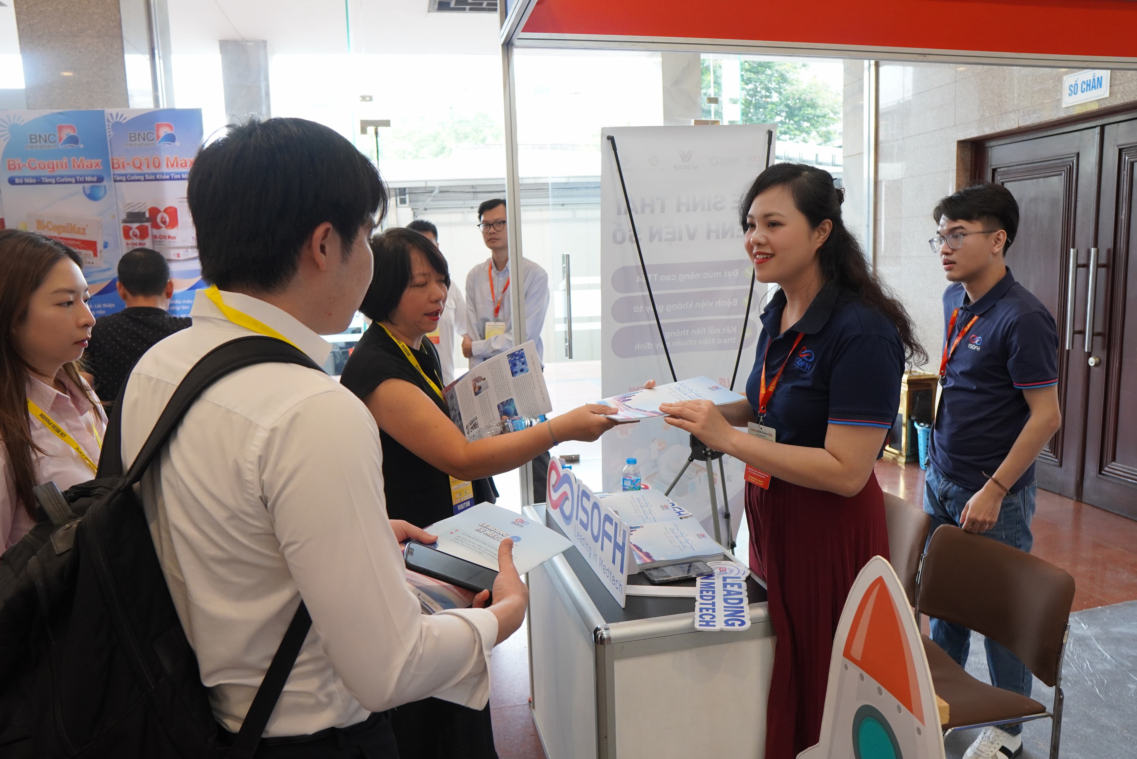 ISOFH MANG ĐẾN HỆ SINH THÁI Y TẾ SỐ TOÀN DIỆN TẠI SỰ KIỆN VIETNAM MEDI-PHARM 2026